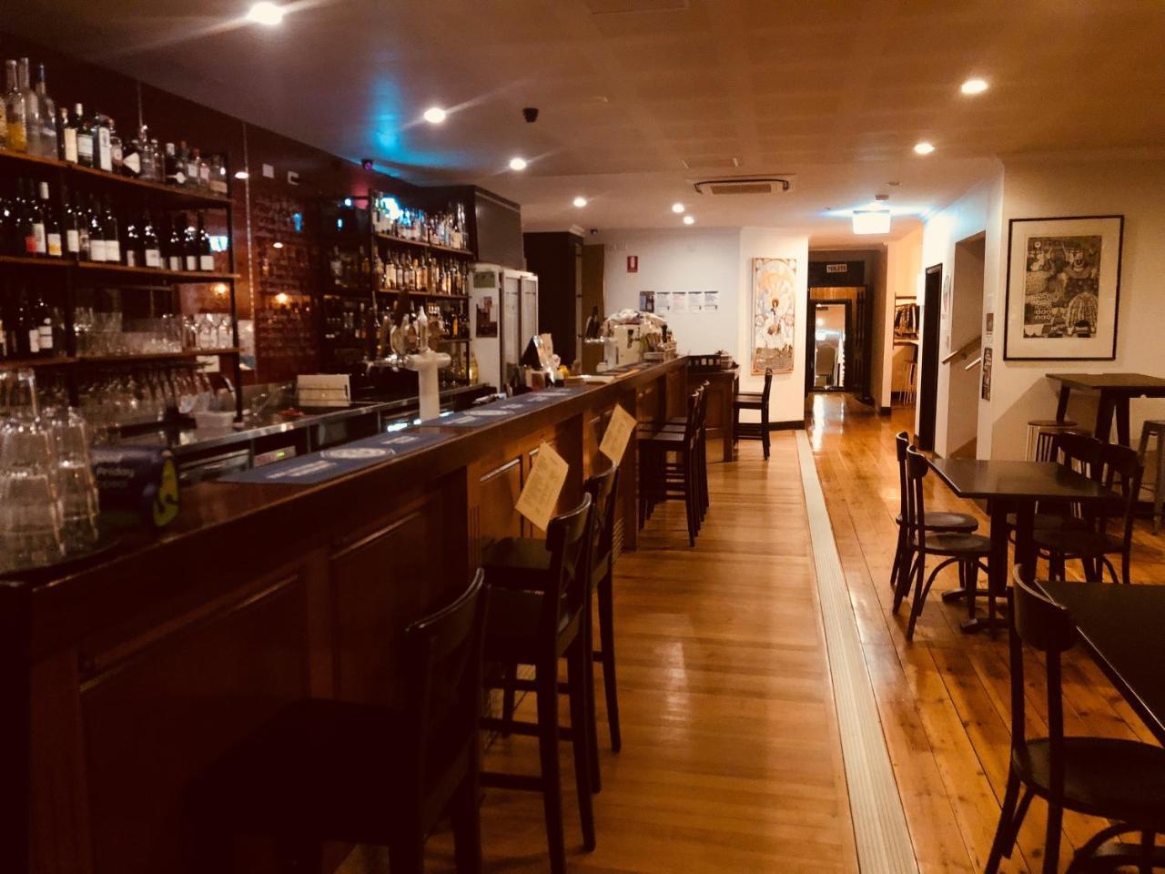 Empire * Beechworth