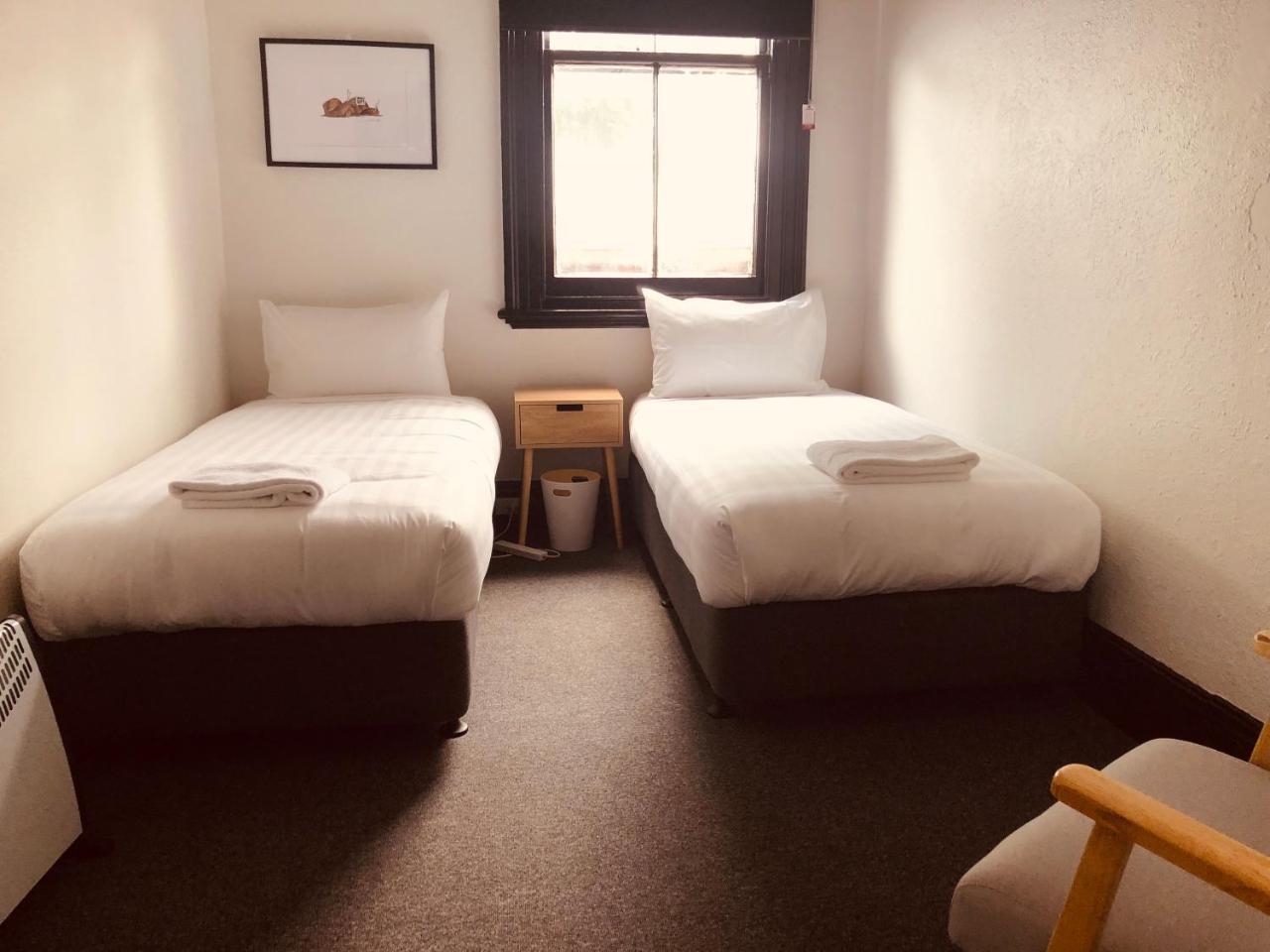 Empire Hotel